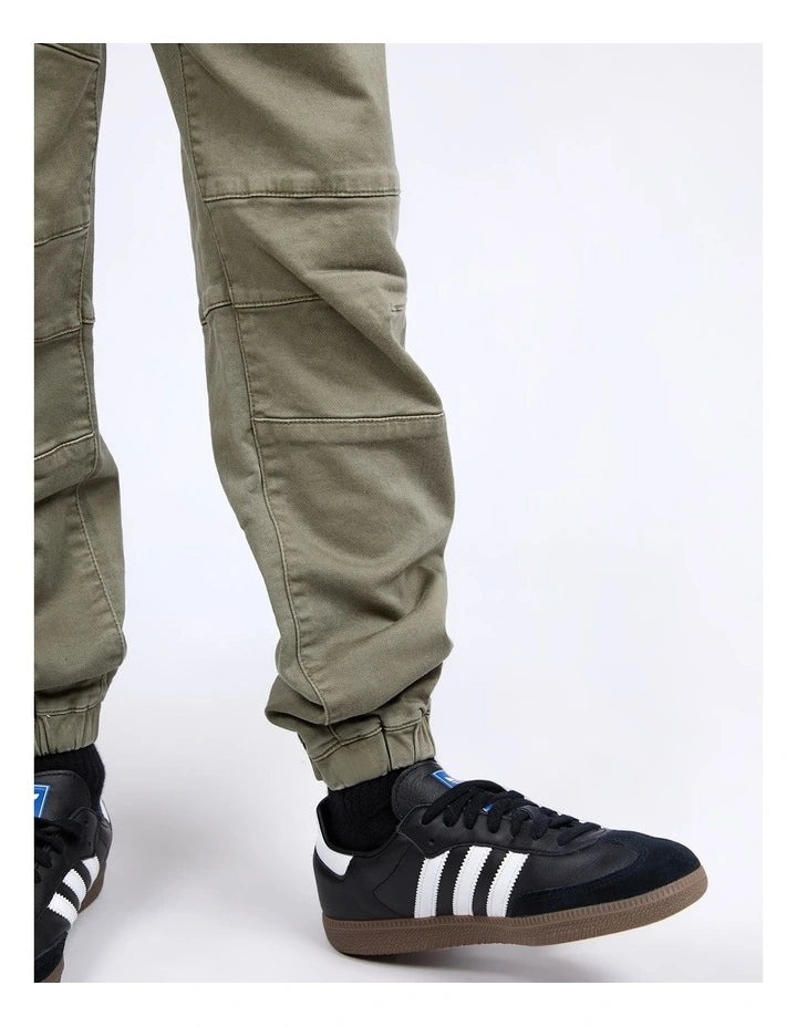 St. Goliath Como Jean