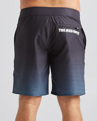 THE MAD HUEYS - FOAMING SHARK BOARDSHORT 19" BLACK