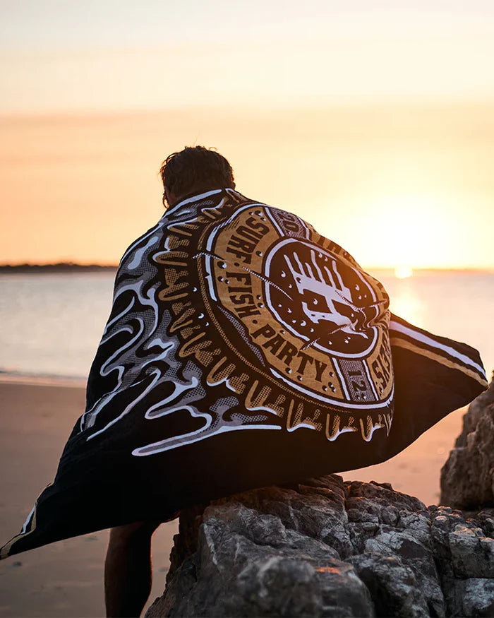 TMH HUEYS COLD ONE | BEACH TOWEL