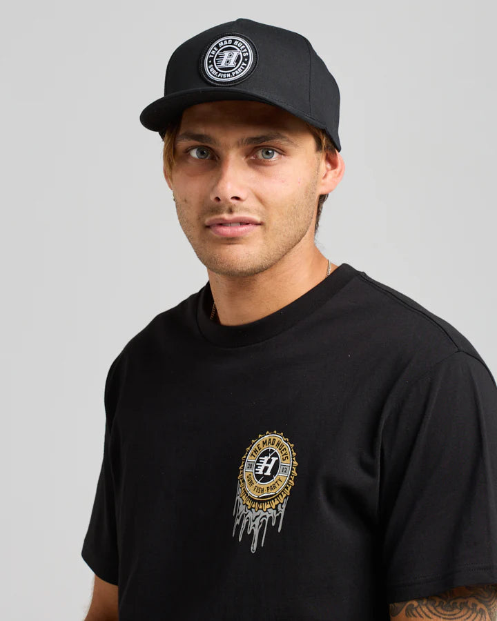 TMH HUEYS CORP | FLEXFIT 110A - BLACK