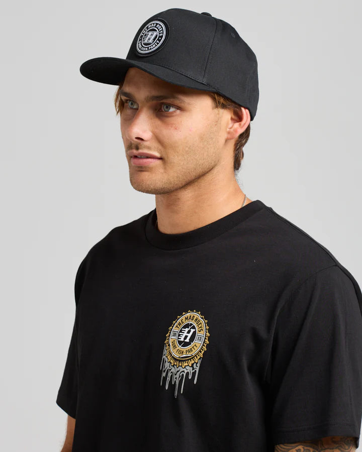 TMH HUEYS CORP | FLEXFIT 110A - BLACK