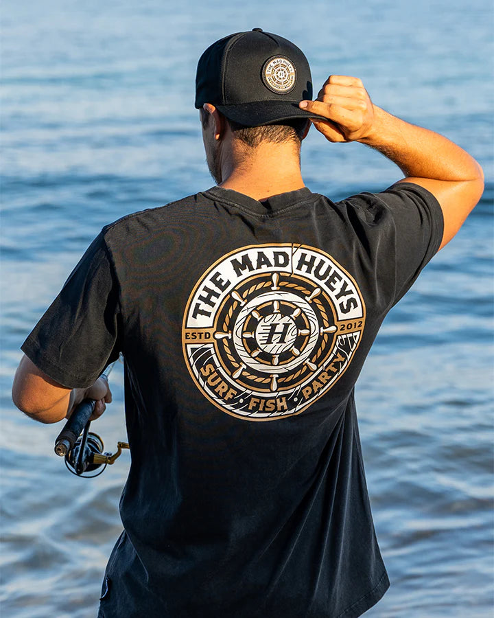 TMH HUEYS SHIP WHEEL | SS TEE