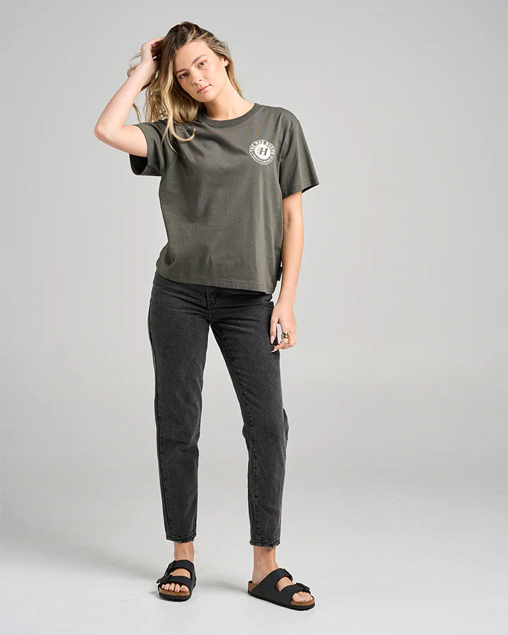 TMH STAR PIRATES LIFE | WOMENS SS TEE - CHARCOAL