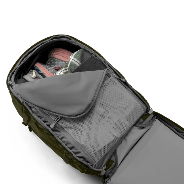 Yeti Crossroads 35L Backpack