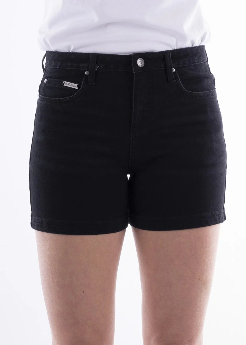 Bullzye Womens Jennifer Short
