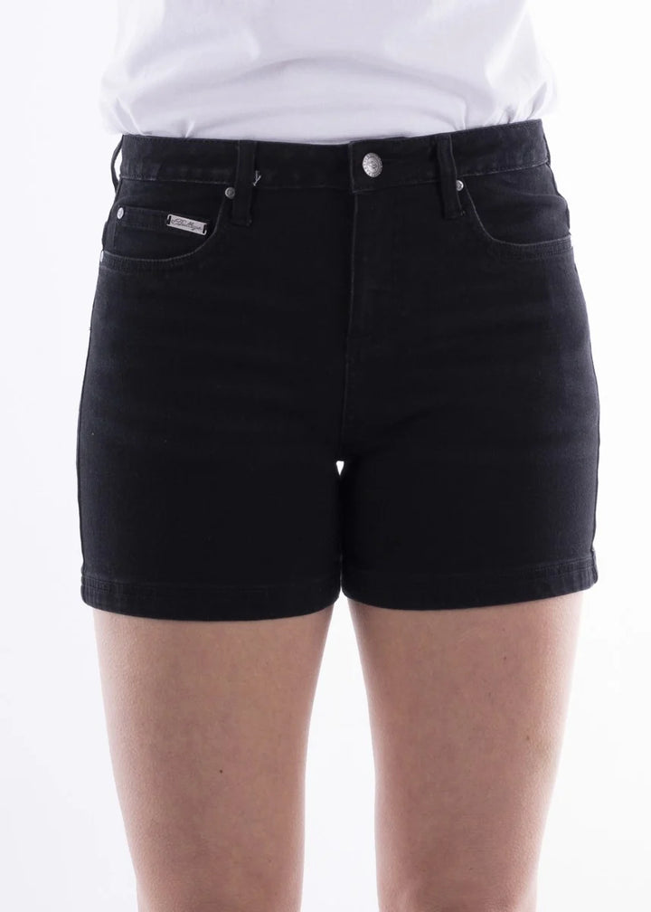 Bullzye Womens Jennifer Short