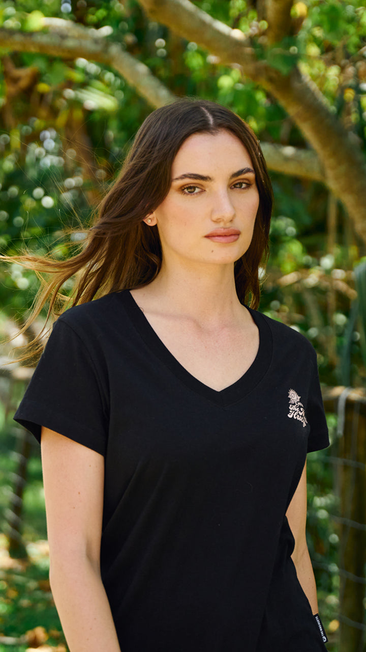 TMH BEE ANCHOR | WOMENS V NECK TEE