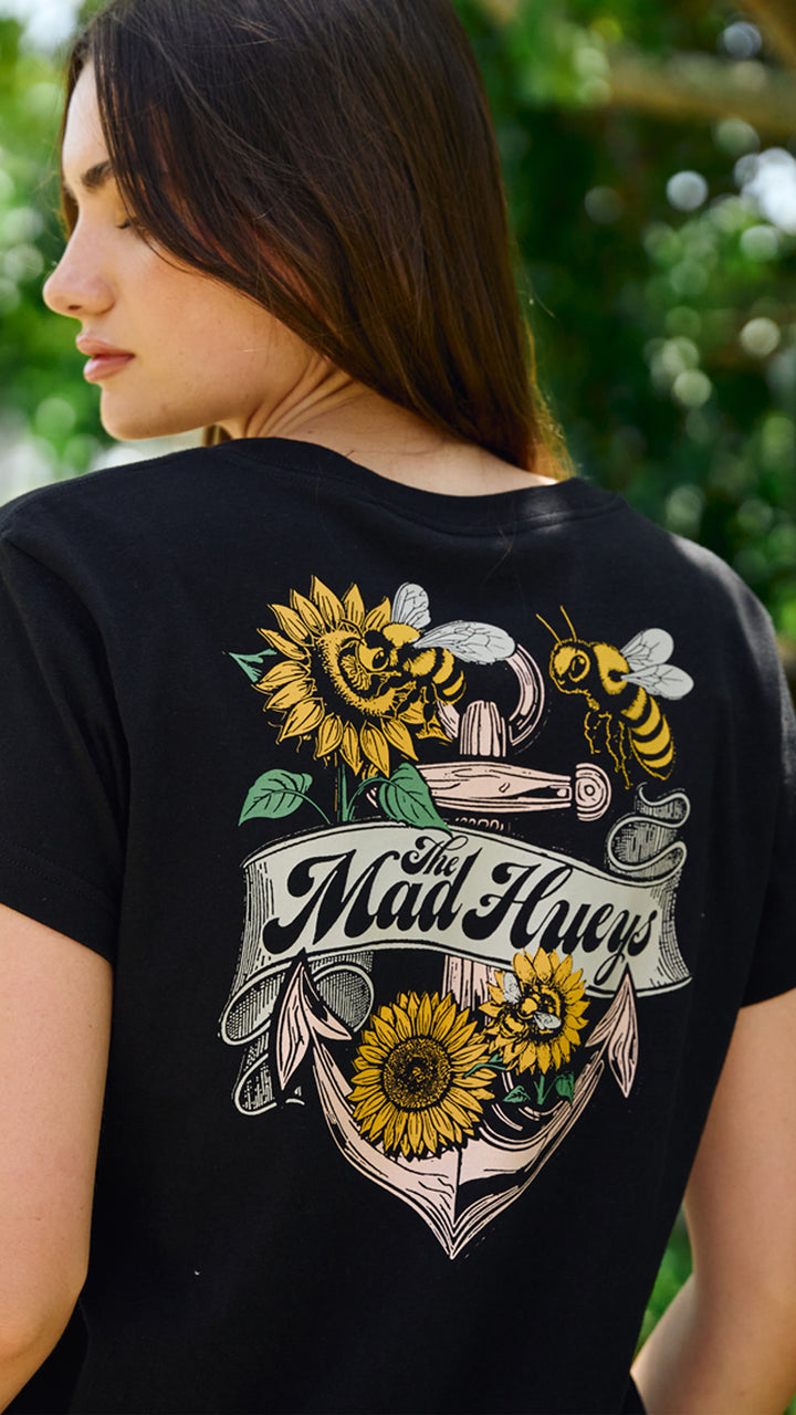 TMH BEE ANCHOR | WOMENS V NECK TEE