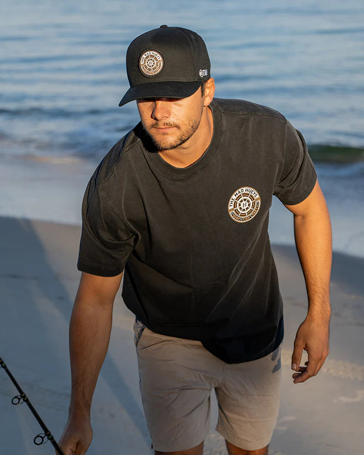TMH HUEYS SHIP WHEEL | SS TEE