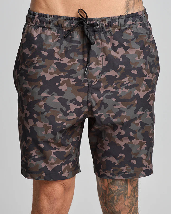 TMH PISS FIT | 18in PERFORMANCE SHORT