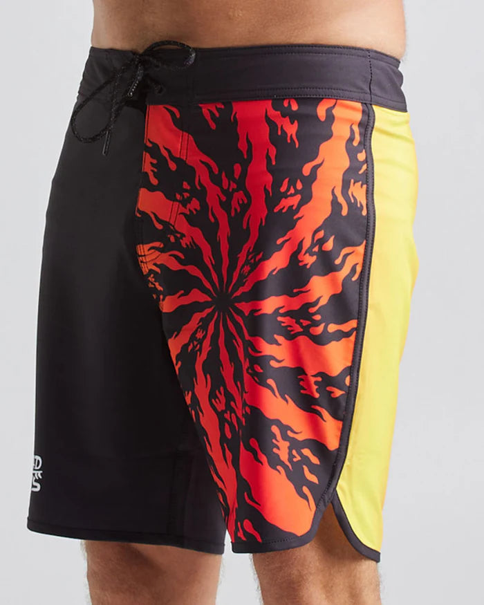 TMH Mens Flaming Spiral Boardshort 18" Black