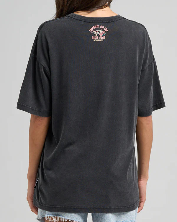 TMH HIGH SEAS HUEYS | WOMENS OVERSIZED TEE - TheSquarePeg